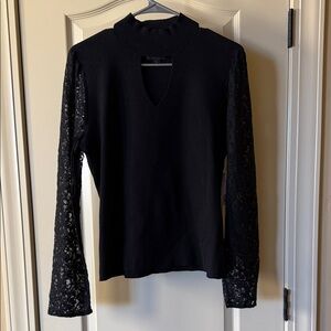 BOLD elements Black Lace Sleeve Blouse XL